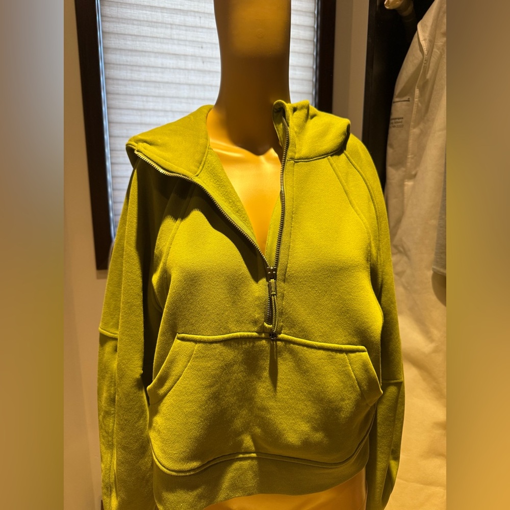 Lululemon Scuba Women's Half-Zip Hooded Fleece Pullover - Chartreuse